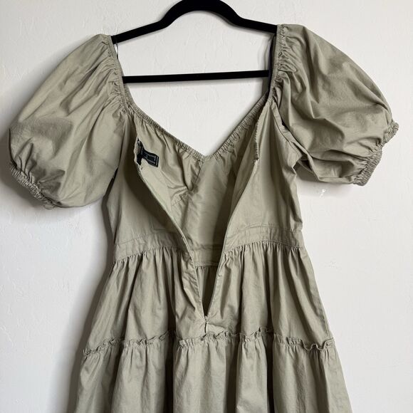 Womens Tiered Babydoll Mini Dress SZ M Sage Green Peasant Milkmaid Cottagecore - Picture 7 of 11